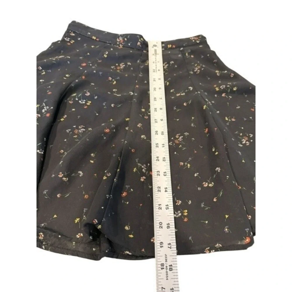 Necessary Objects Vintage 90s Black Floral Mini Skirt High Waist Flared XS EUC